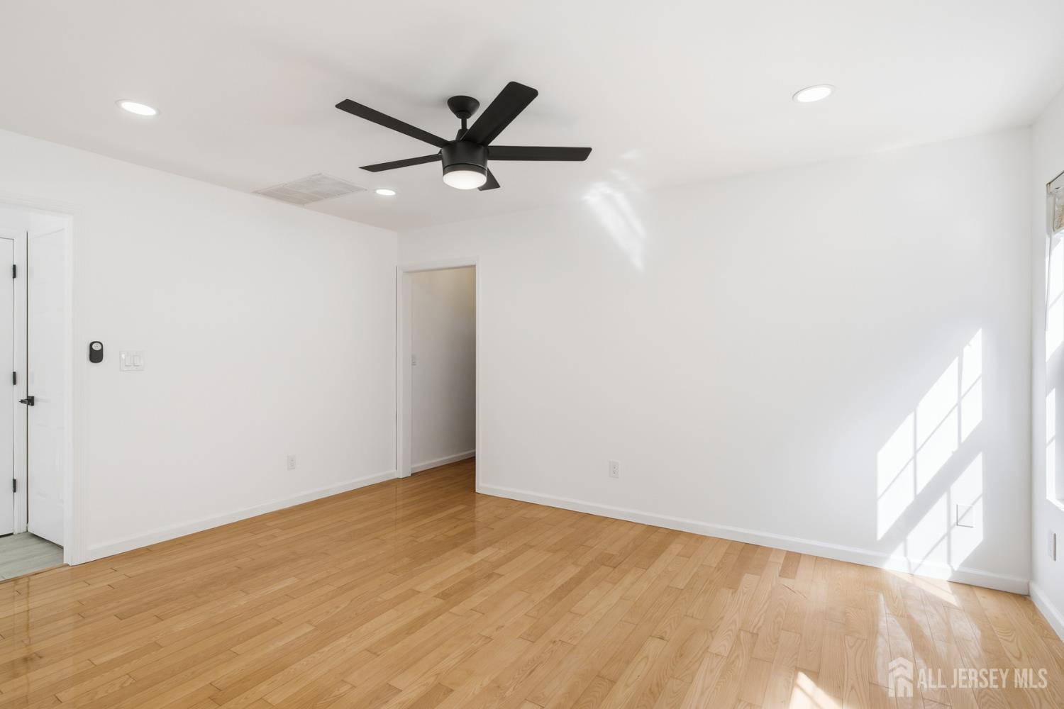 53 Bernard Avenue Edison NJ 08837