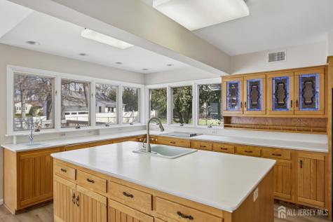 44 Colonia Place Colonia NJ 07067