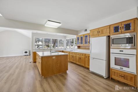 44 Colonia Place Colonia NJ 07067