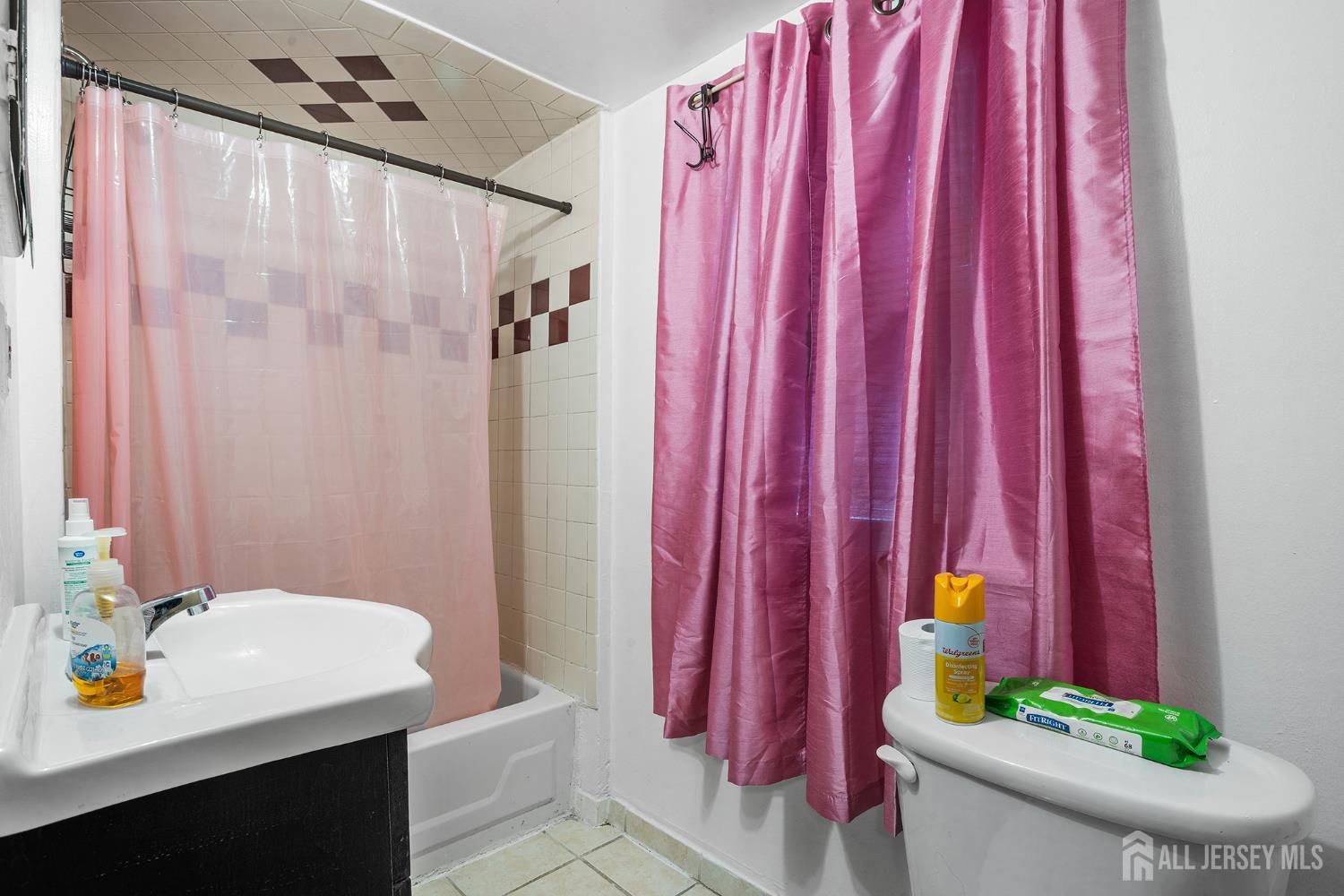 639 Johnstone Street Perth Amboy NJ 08861