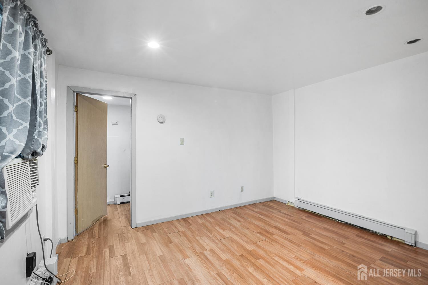 639 Johnstone Street Perth Amboy NJ 08861