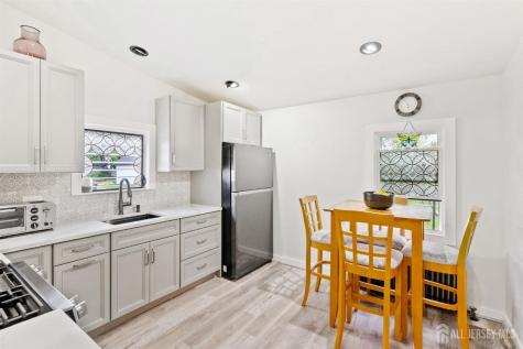 33 Kossman Street East Brunswick NJ 08816