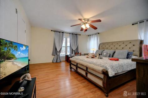 22 Borell Square Parlin NJ 08859