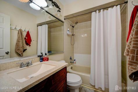22 Borell Square Parlin NJ 08859