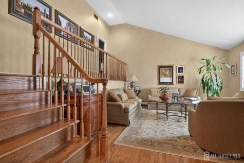 39 Canterbury Road East Brunswick NJ 08816