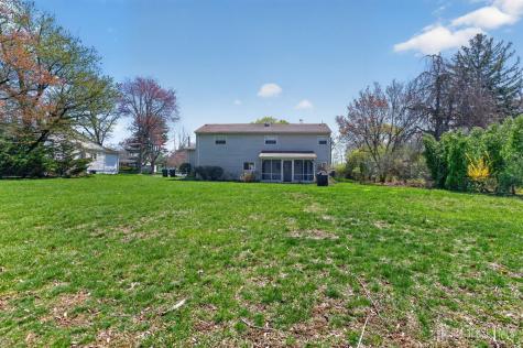 39 Canterbury Road East Brunswick NJ 08816