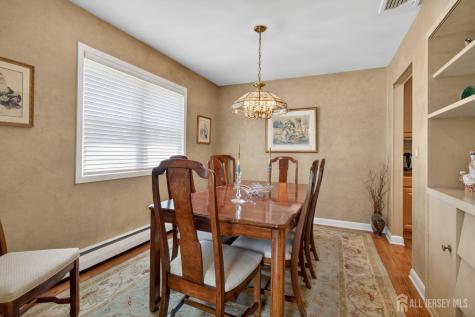 39 Canterbury Road East Brunswick NJ 08816