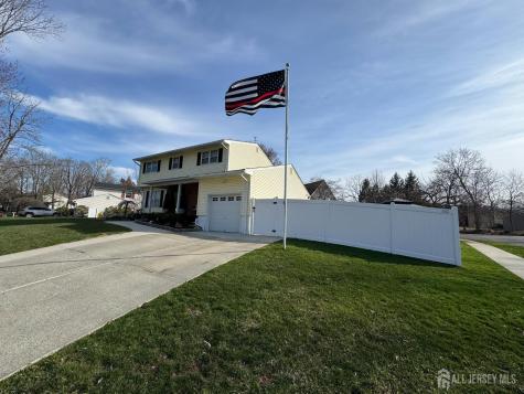 28 Hillside Avenue South Brunswick NJ 08852