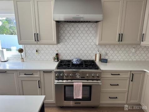 28 Hillside Avenue South Brunswick NJ 08852