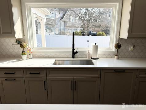 28 Hillside Avenue South Brunswick NJ 08852
