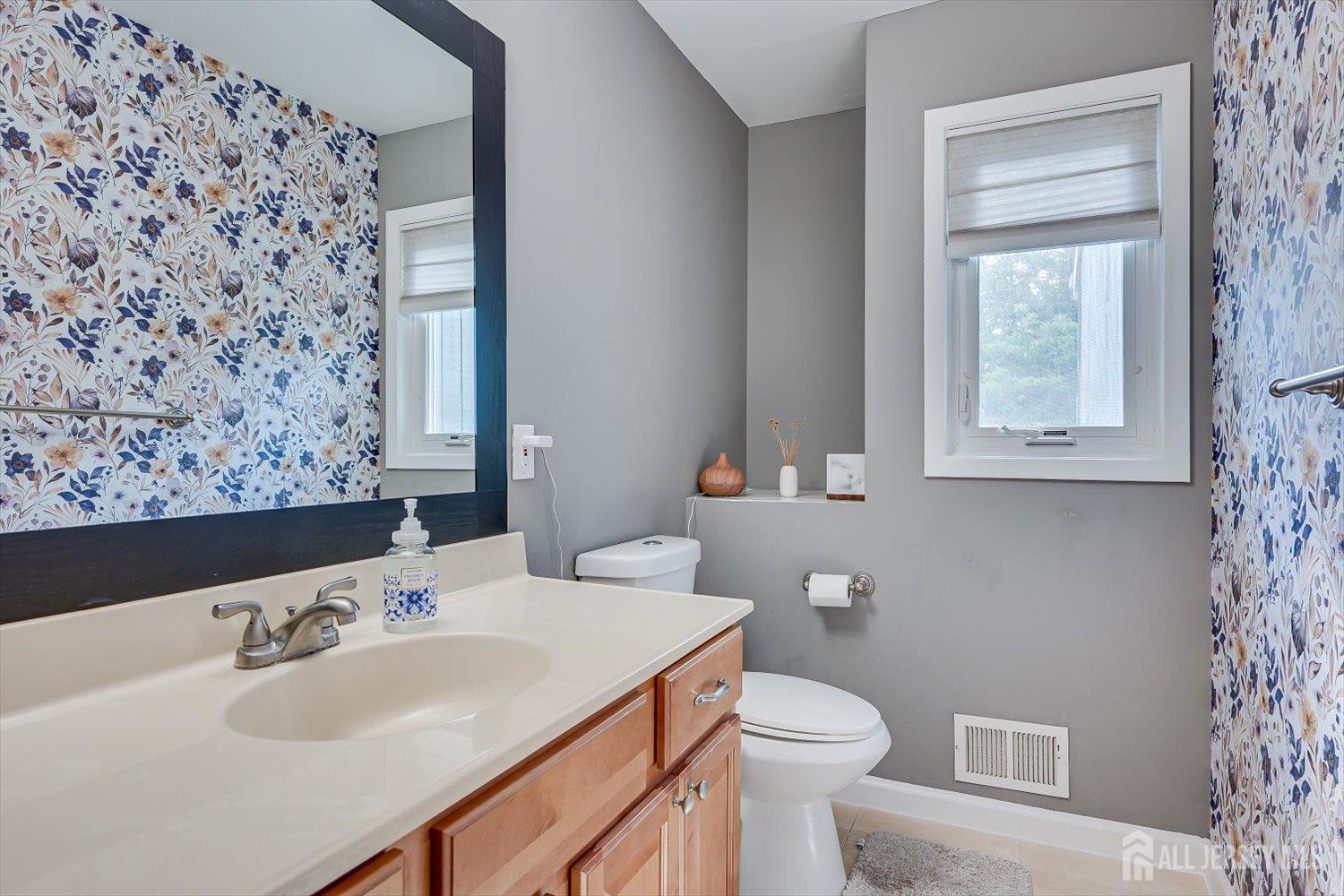 76 Revere Boulevard Edison NJ 08820