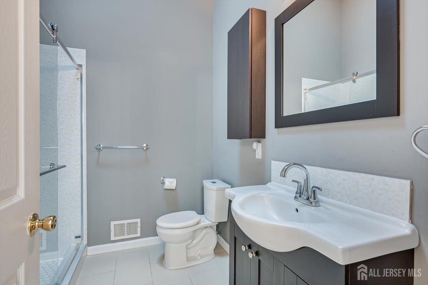 76 Revere Boulevard Edison NJ 08820