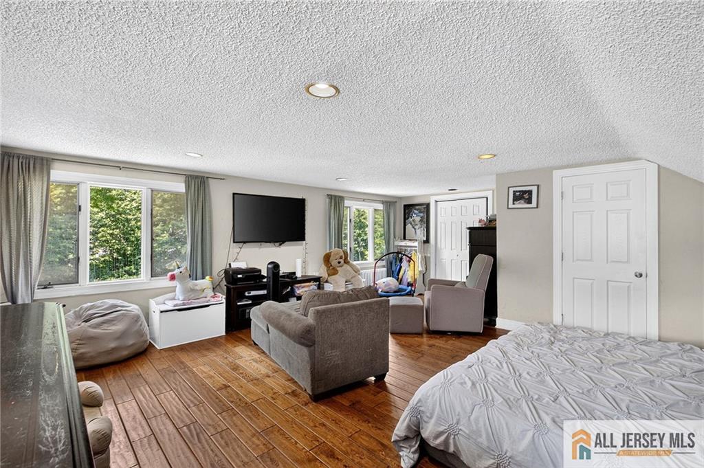 93 Gaywood Avenue Colonia NJ 07067