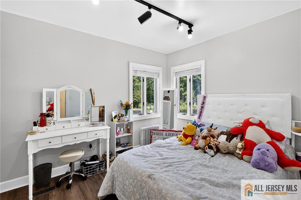 93 Gaywood Avenue Colonia NJ 07067