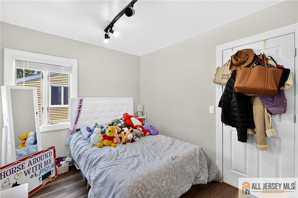 93 Gaywood Avenue Colonia NJ 07067
