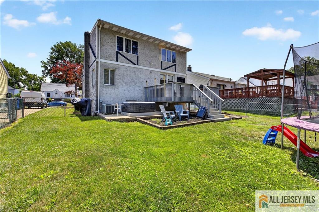 93 Gaywood Avenue Colonia NJ 07067
