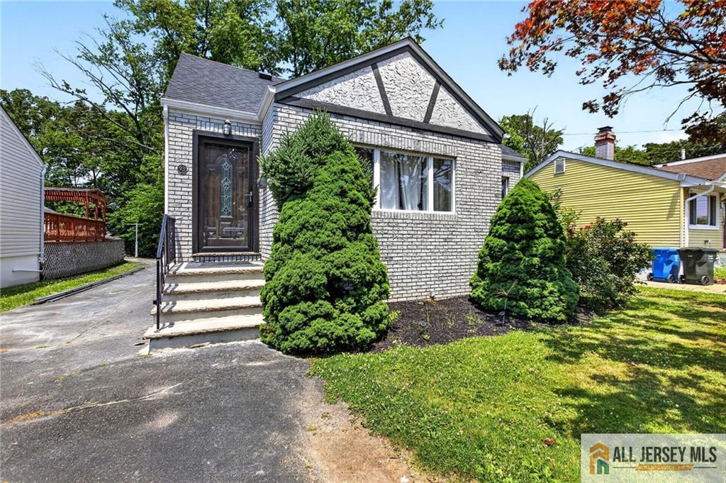 93 Gaywood Avenue Colonia NJ 07067