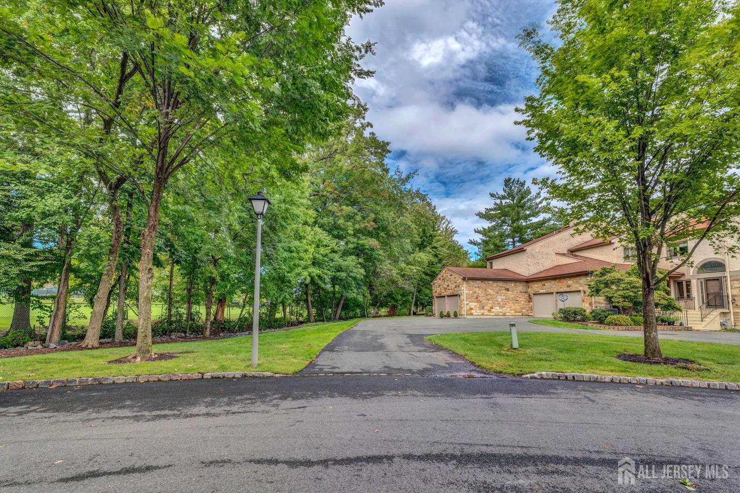 18 Marilyn Court Lawrence NJ 08648
