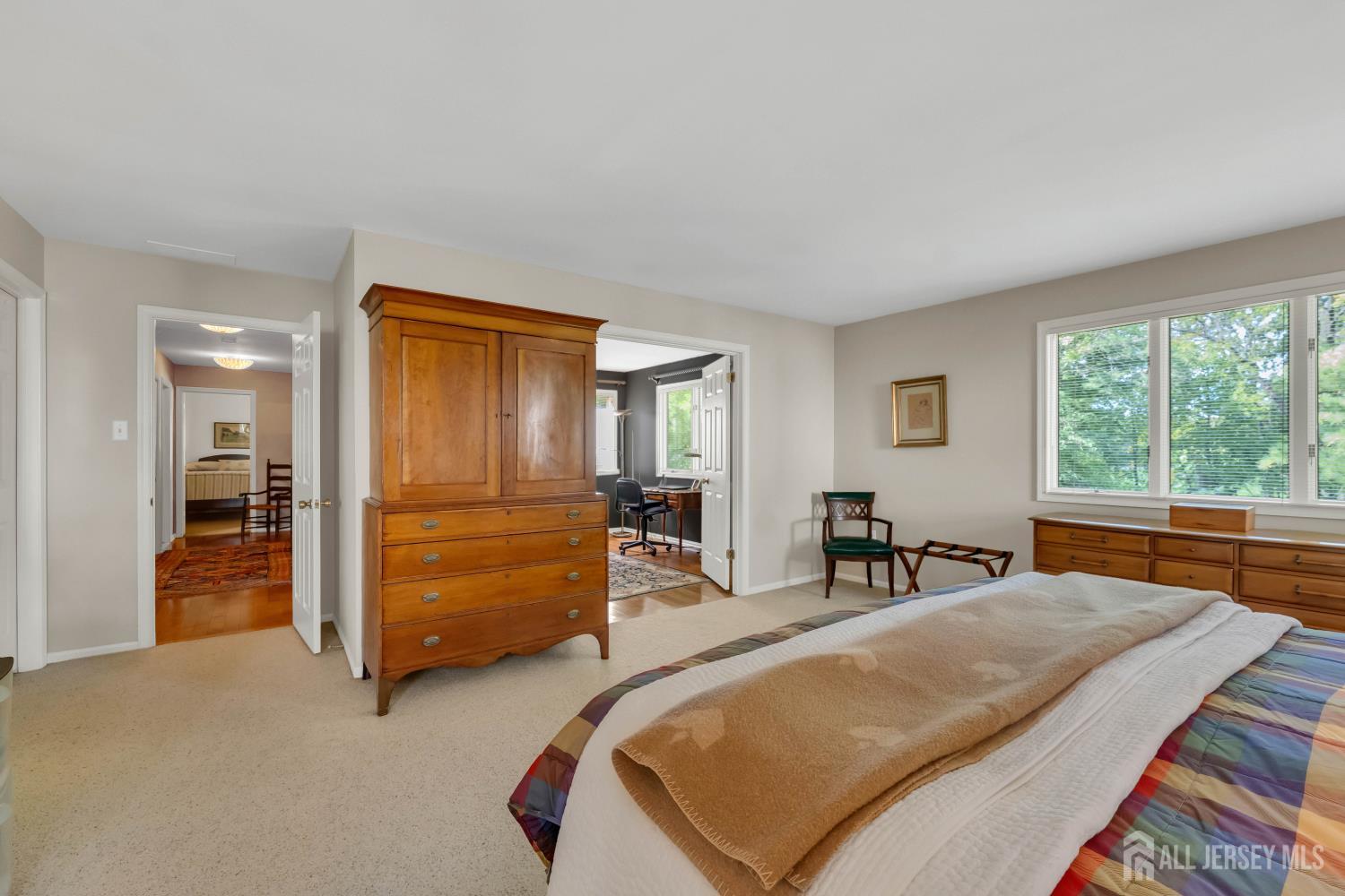 18 Marilyn Court Lawrence NJ 08648