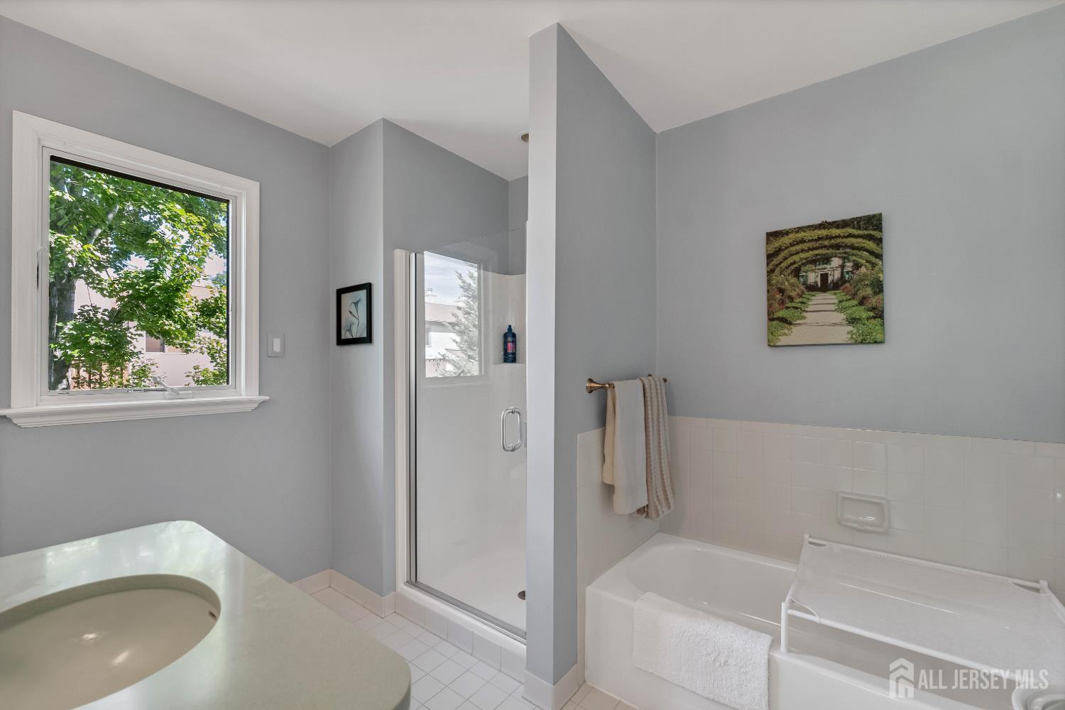 18 Marilyn Court Lawrence NJ 08648