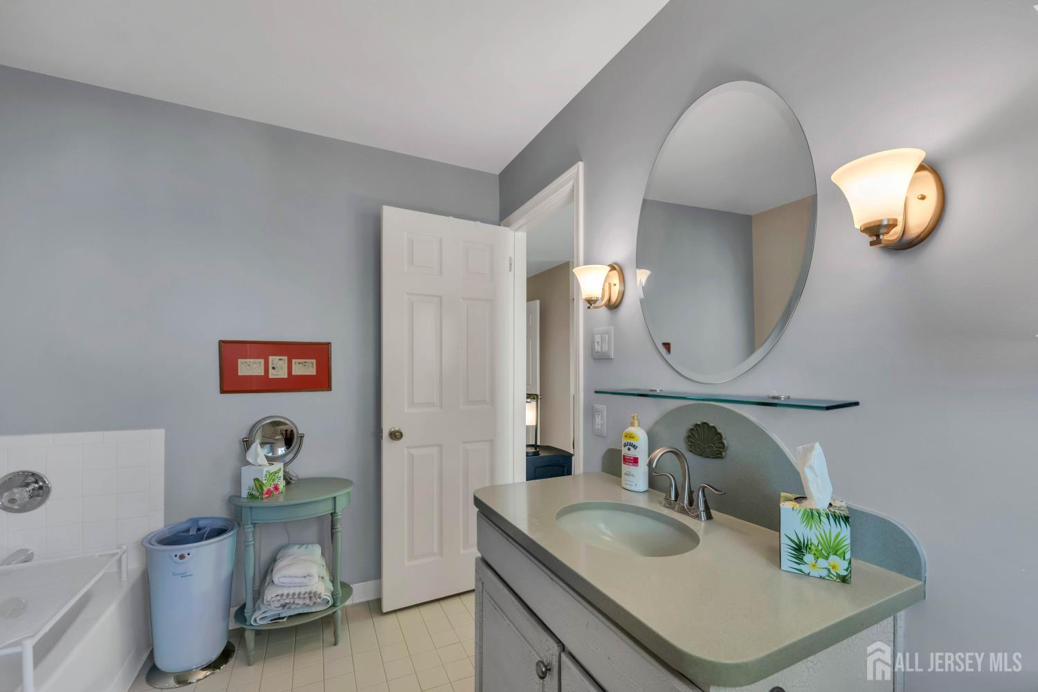 18 Marilyn Court Lawrence NJ 08648
