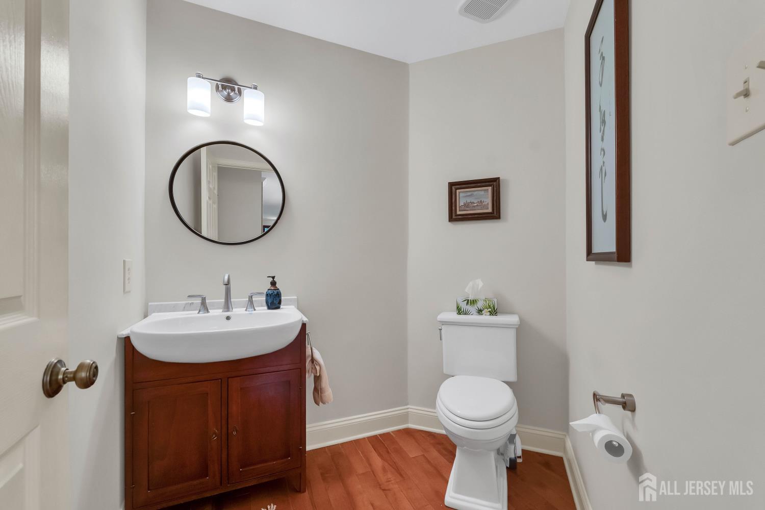 18 Marilyn Court Lawrence NJ 08648
