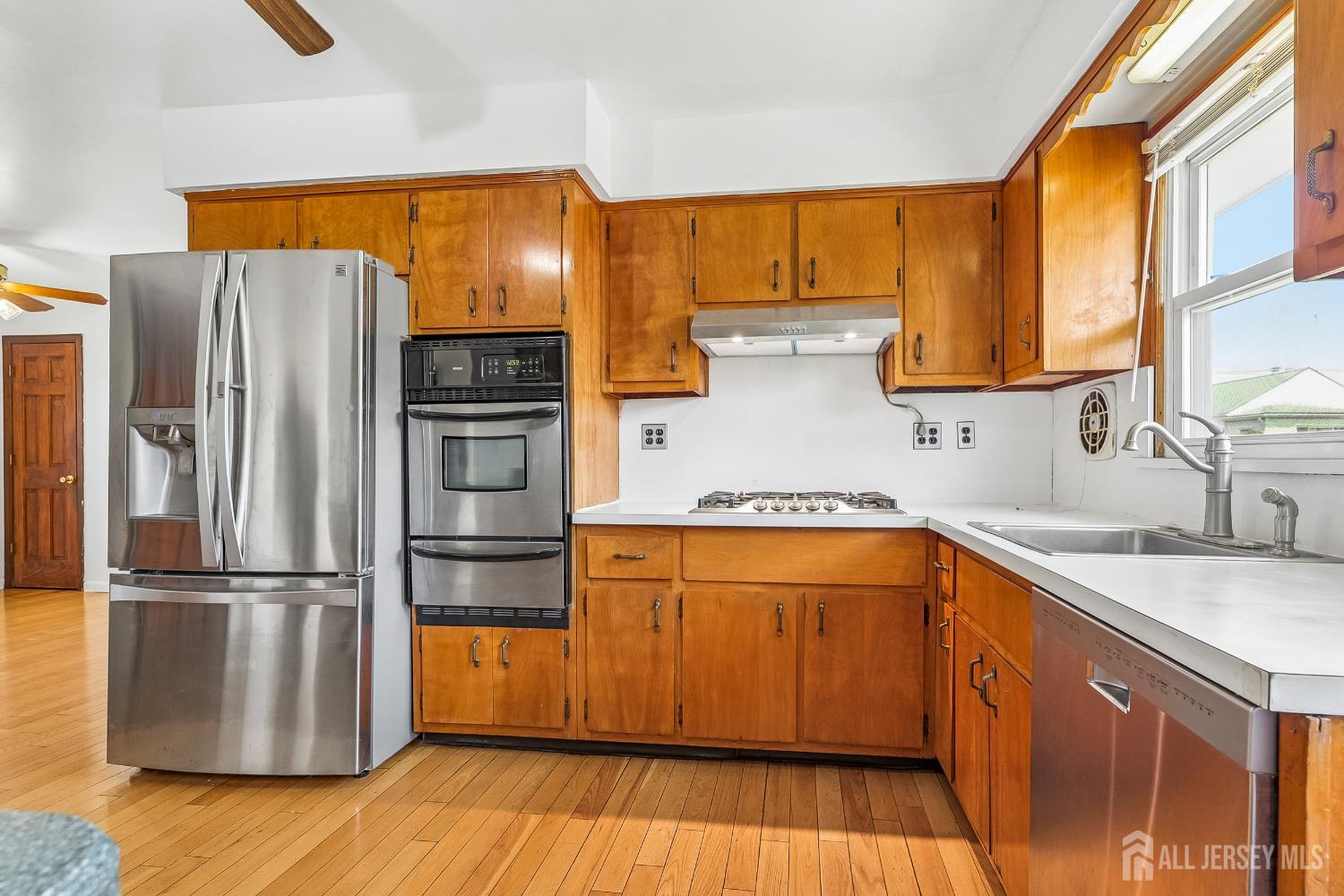 124 Sonora Avenue Iselin NJ 08830