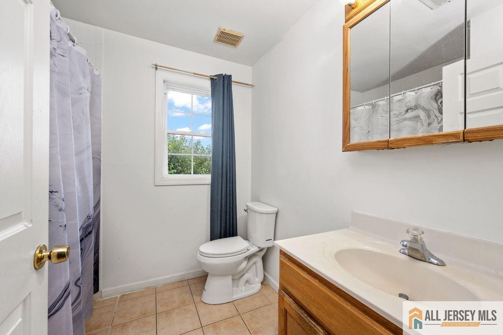 716 Carlock Avenue Perth Amboy NJ 08861