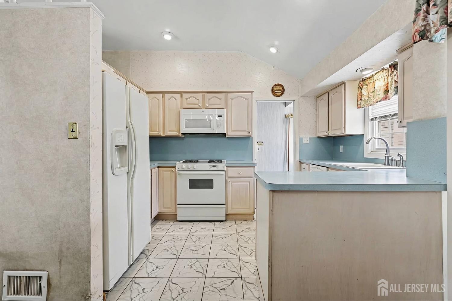 29 Joyce Place Sayreville NJ 08859