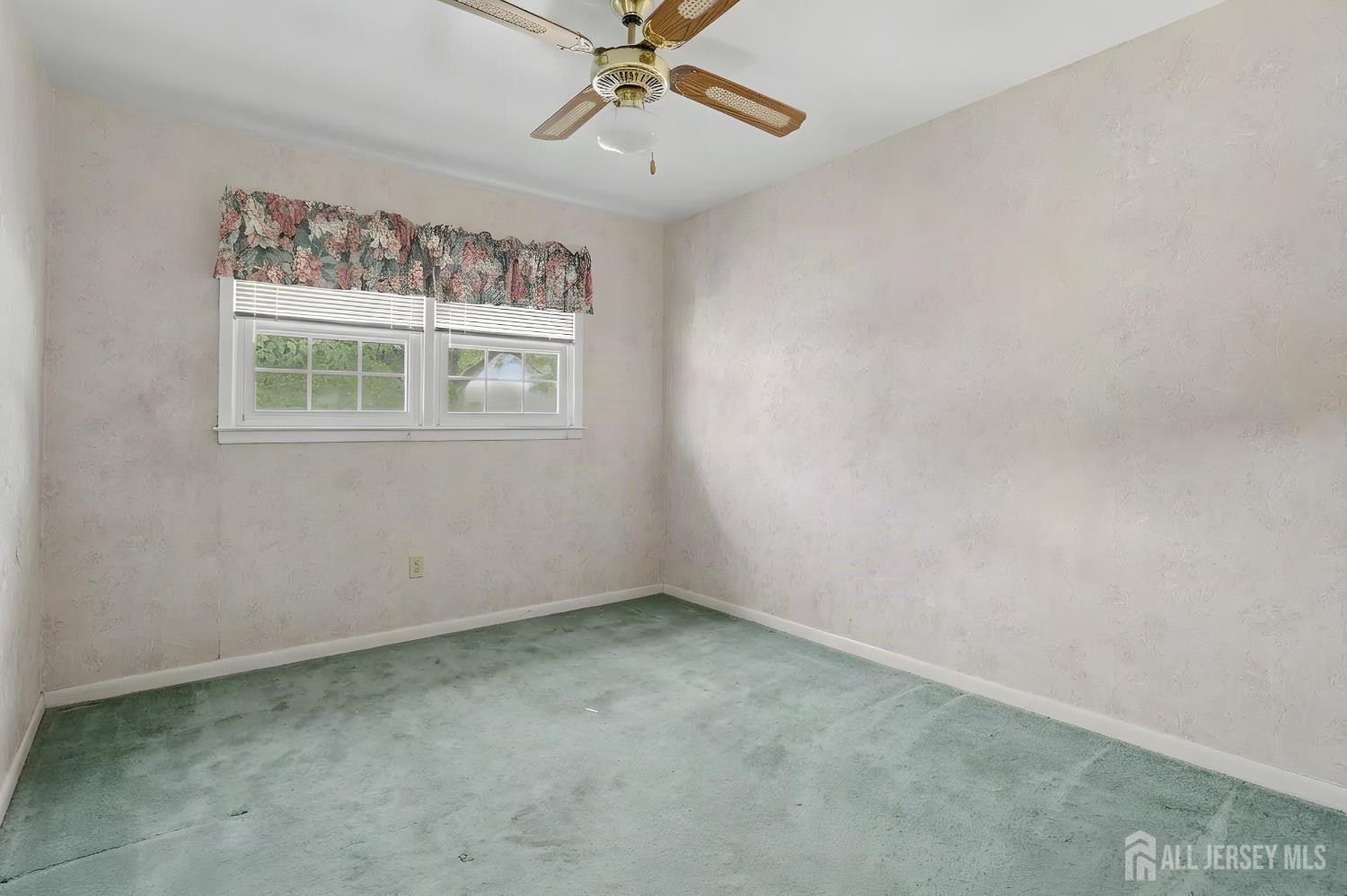 29 Joyce Place Sayreville NJ 08859
