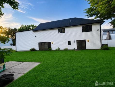 19 Lisa Court Colonia NJ 07067