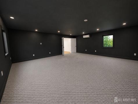19 Lisa Court Colonia NJ 07067