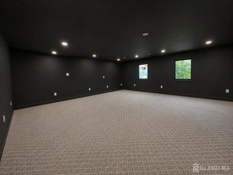 19 Lisa Court Colonia NJ 07067