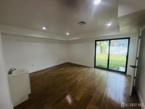 19 Lisa Court Colonia NJ 07067