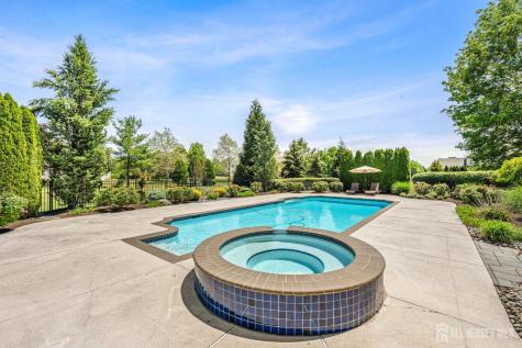 11 Windmill Court Plainsboro NJ 08536