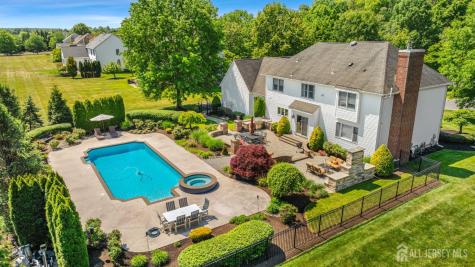 11 Windmill Court Plainsboro NJ 08536
