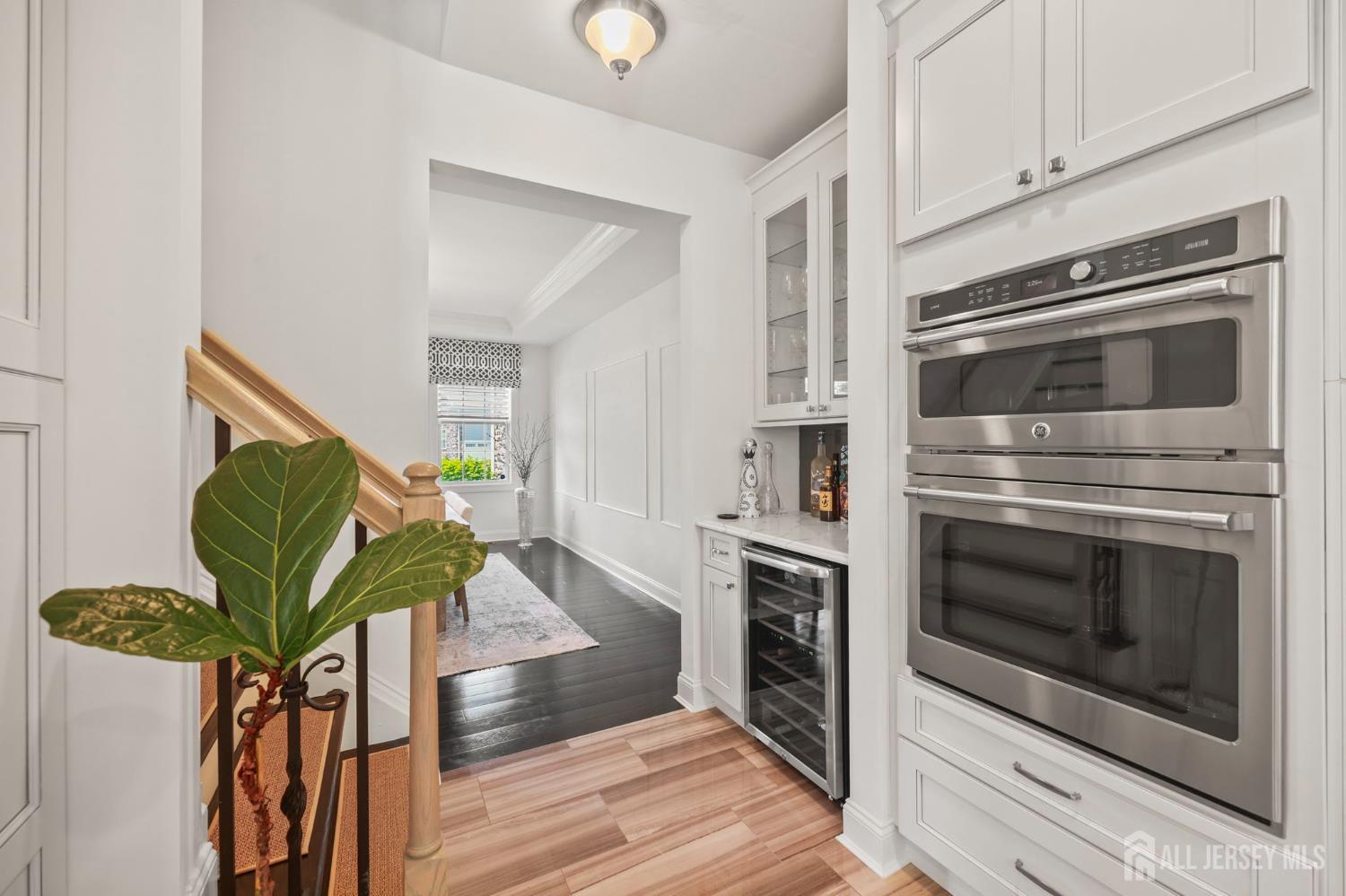 9 Gatarz Court East Brunswick NJ 08816
