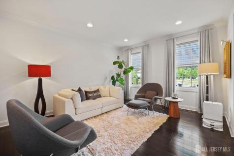 9 Gatarz Court East Brunswick NJ 08816
