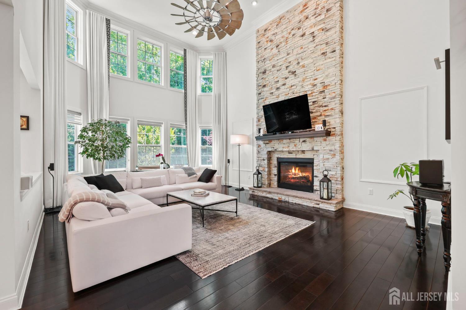 9 Gatarz Court East Brunswick NJ 08816