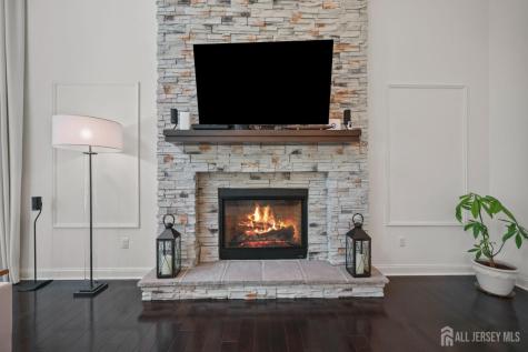 9 Gatarz Court East Brunswick NJ 08816