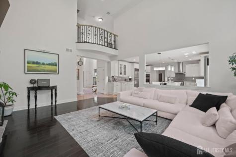 9 Gatarz Court East Brunswick NJ 08816