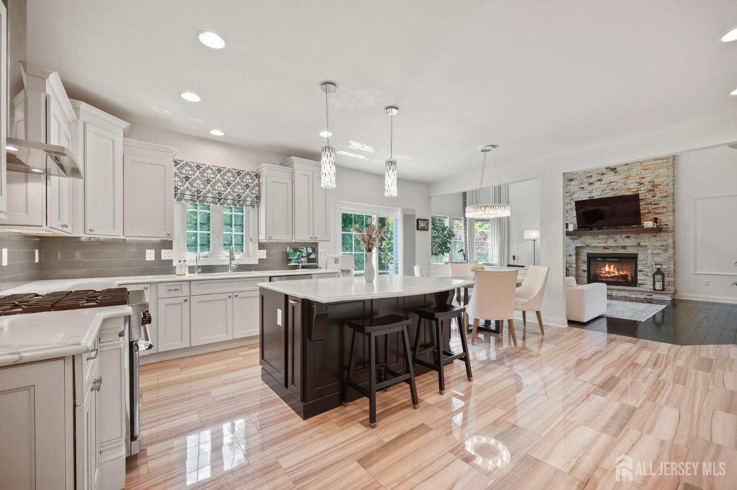 9 Gatarz Court East Brunswick NJ 08816