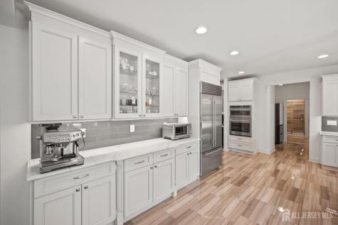 9 Gatarz Court East Brunswick NJ 08816