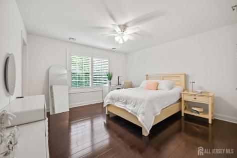 9 Gatarz Court East Brunswick NJ 08816
