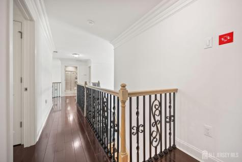 9 Gatarz Court East Brunswick NJ 08816