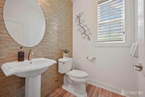 9 Gatarz Court East Brunswick NJ 08816