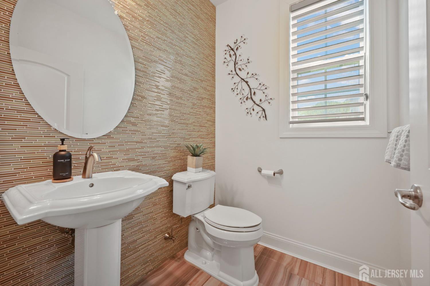 9 Gatarz Court East Brunswick NJ 08816