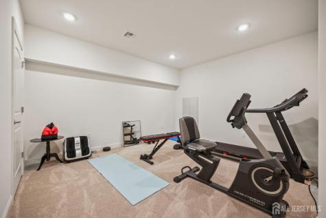 9 Gatarz Court East Brunswick NJ 08816