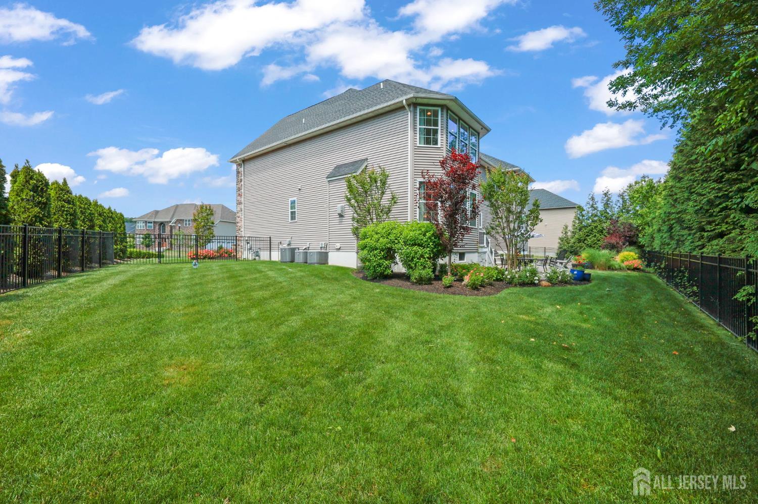 9 Gatarz Court East Brunswick NJ 08816