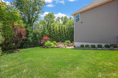 9 Gatarz Court East Brunswick NJ 08816